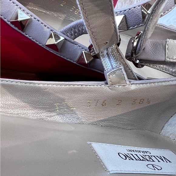 Authentic Valentino Garavani Rockstud Caged Ballet Flats in Patent Leather Red - Picture 9 of 10